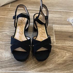 Same Edelman Jolene black platform sandals